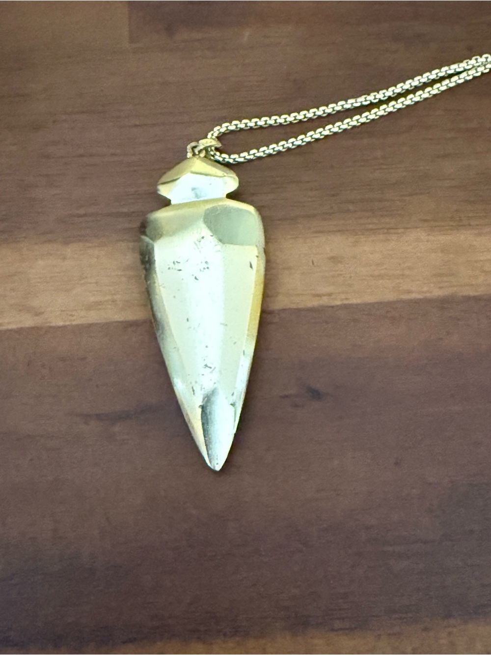 Kendra Scott Staley Arrowhead Pendant Necklace with Chain - Picture 4 of 4